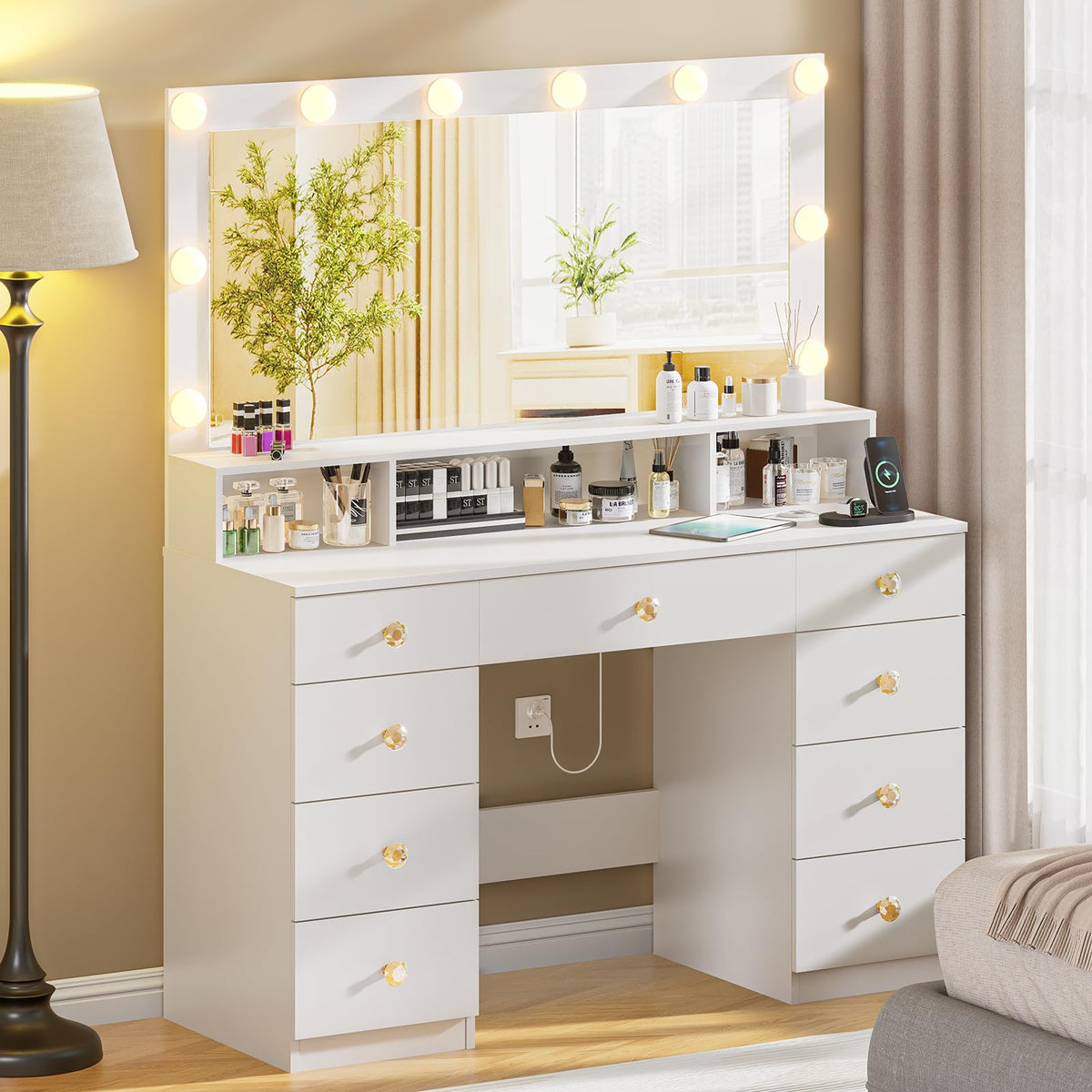 White 9 Drawer Vanity with Lighted Mirror R1446