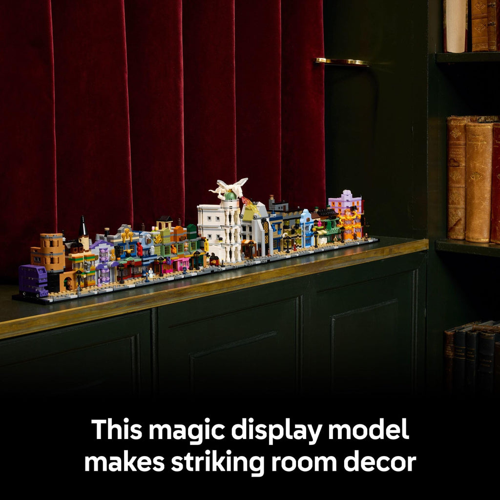 Building Set with 12 Microfigures X120