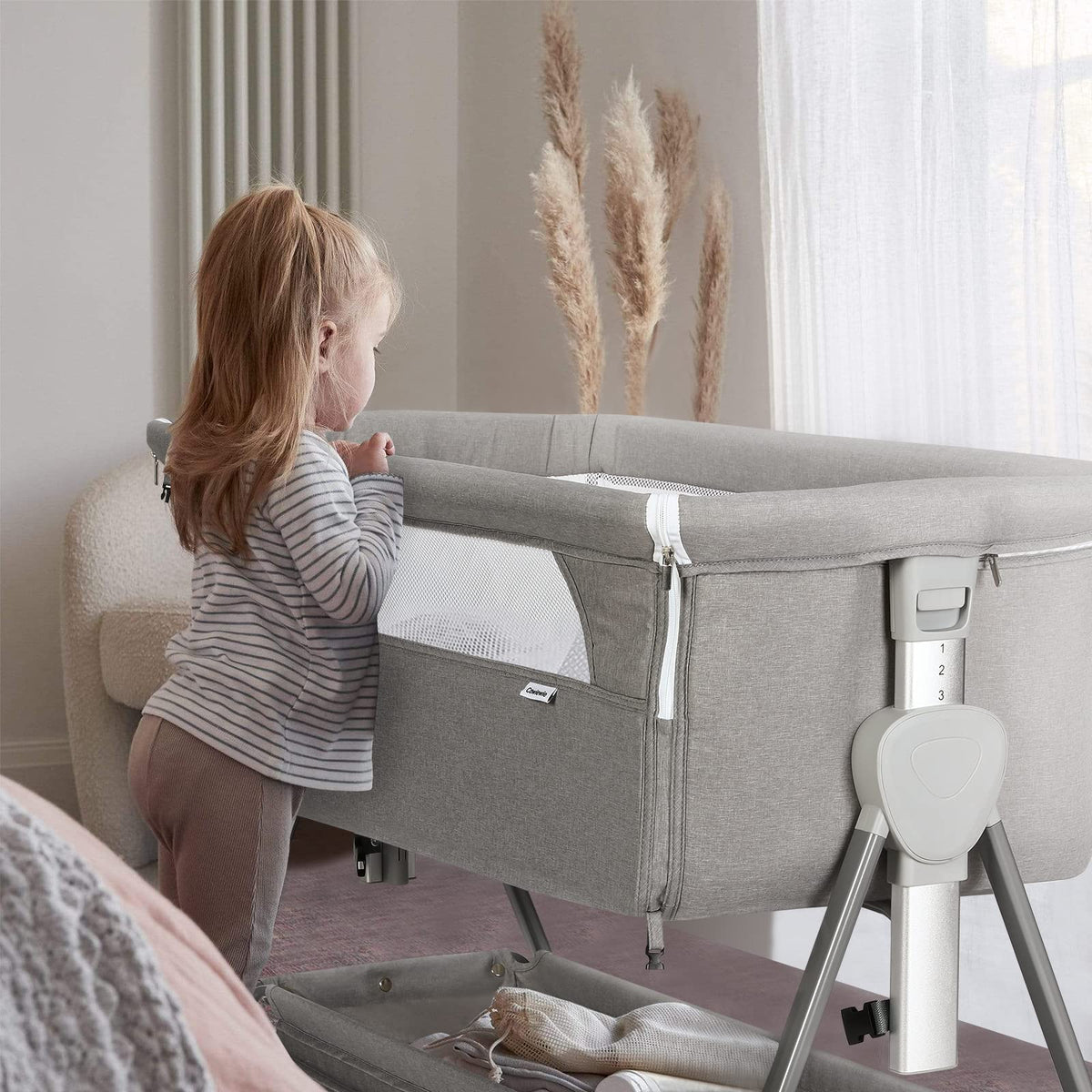 Baby Bassinet with 7 Adjustable Height, Breathable Mesh & Mattress W20064